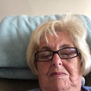 Meet your Posher, Valerie